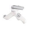 Купити Змішувач для ванни Qtap Fresh (з душовим гарнітуром) QTFREWCR006NEW Chrome/White , QTFREWCR006NEW / SD00028537 , в категории Змішувачі для ванної , от бренда Qtap  Інтернет-магазин сантехніки ✓ Кращі ціни на ринку ✓ Величезний вибір ✓ Гарантія ✓ За
